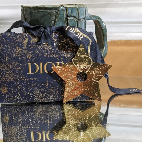 Host pick💥💥  🔥 Dior  charm🔥❤️💥 - Picture 3 of 12